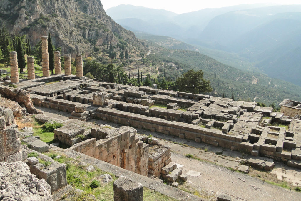 Temple_of_Apollo_in_Delphi Bernard Gagnon — What